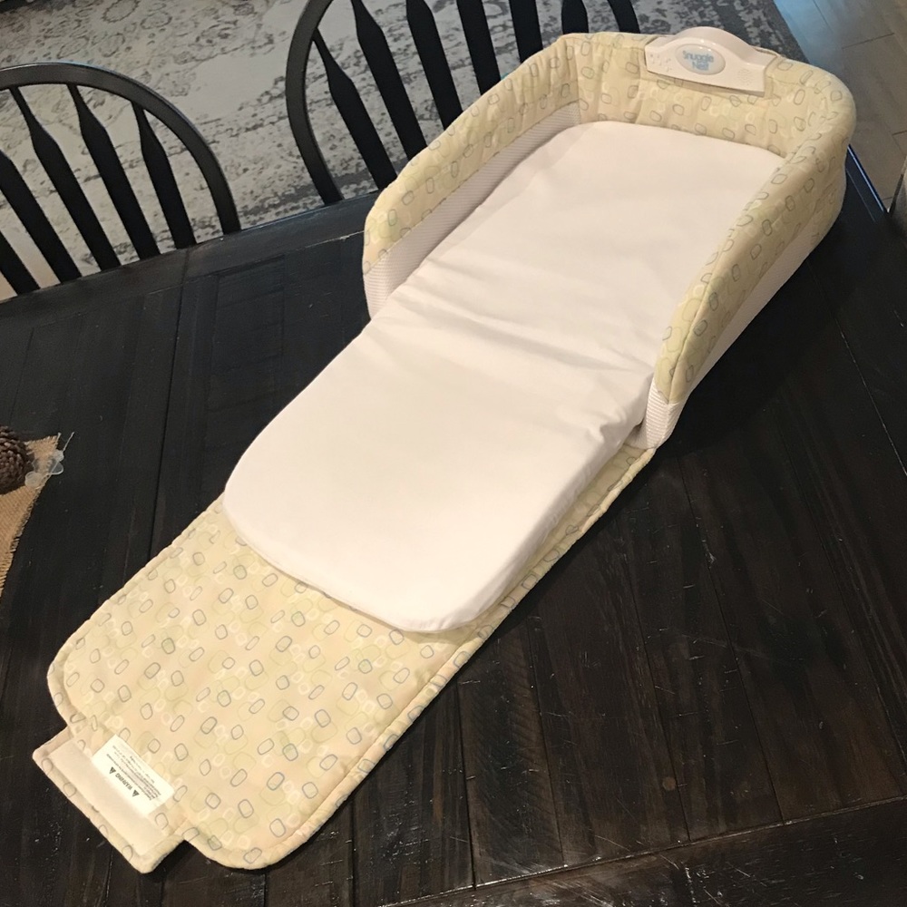 Baby Delight Snuggle Nest
